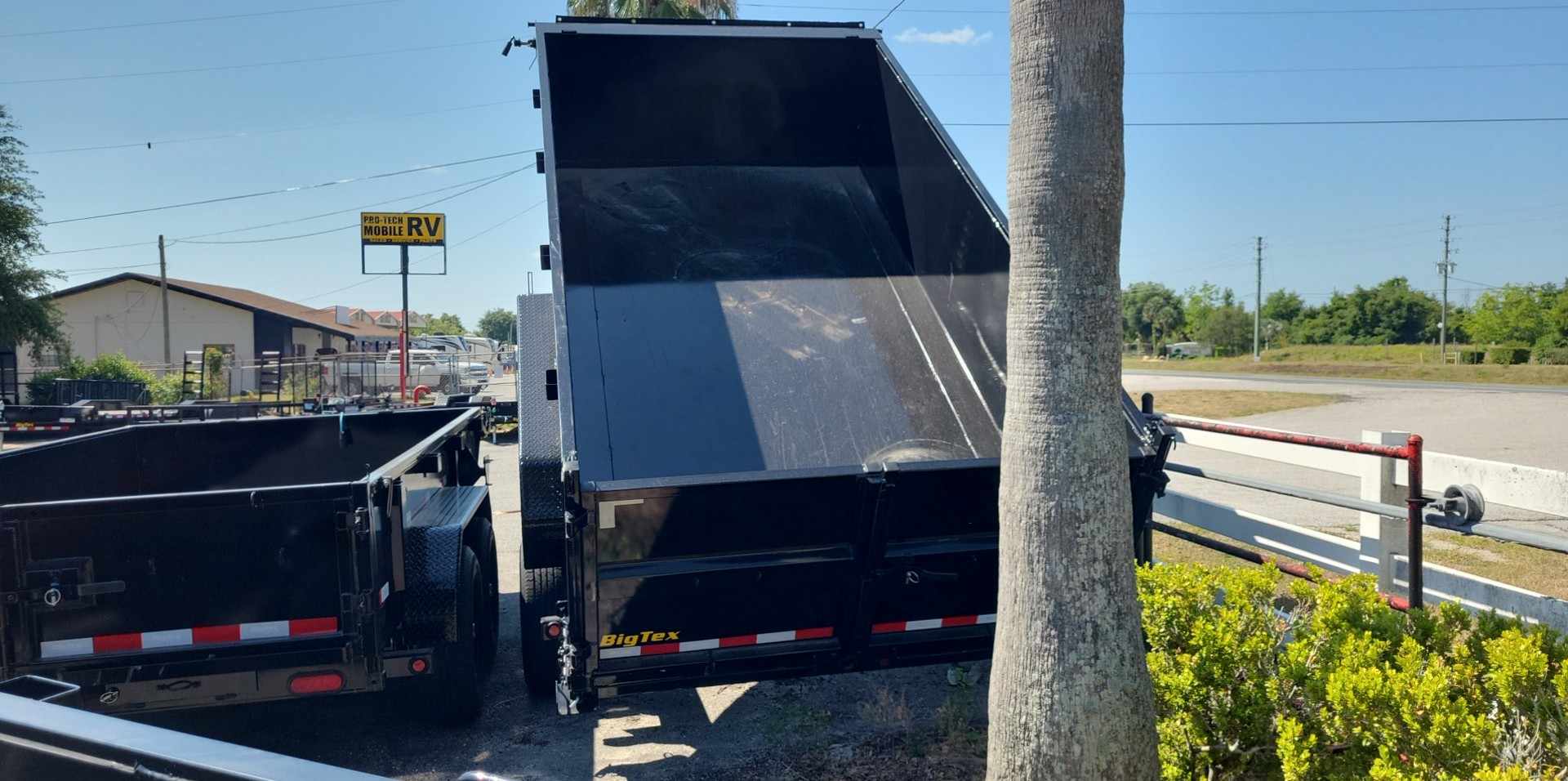 14 Foot Big Tex Heavy Duty Low Profile with Spreader Gate Black Dump Trailer (14LP-14BK6-P3) | Main Street Mower | Winter Garden | Clermont | Ocala