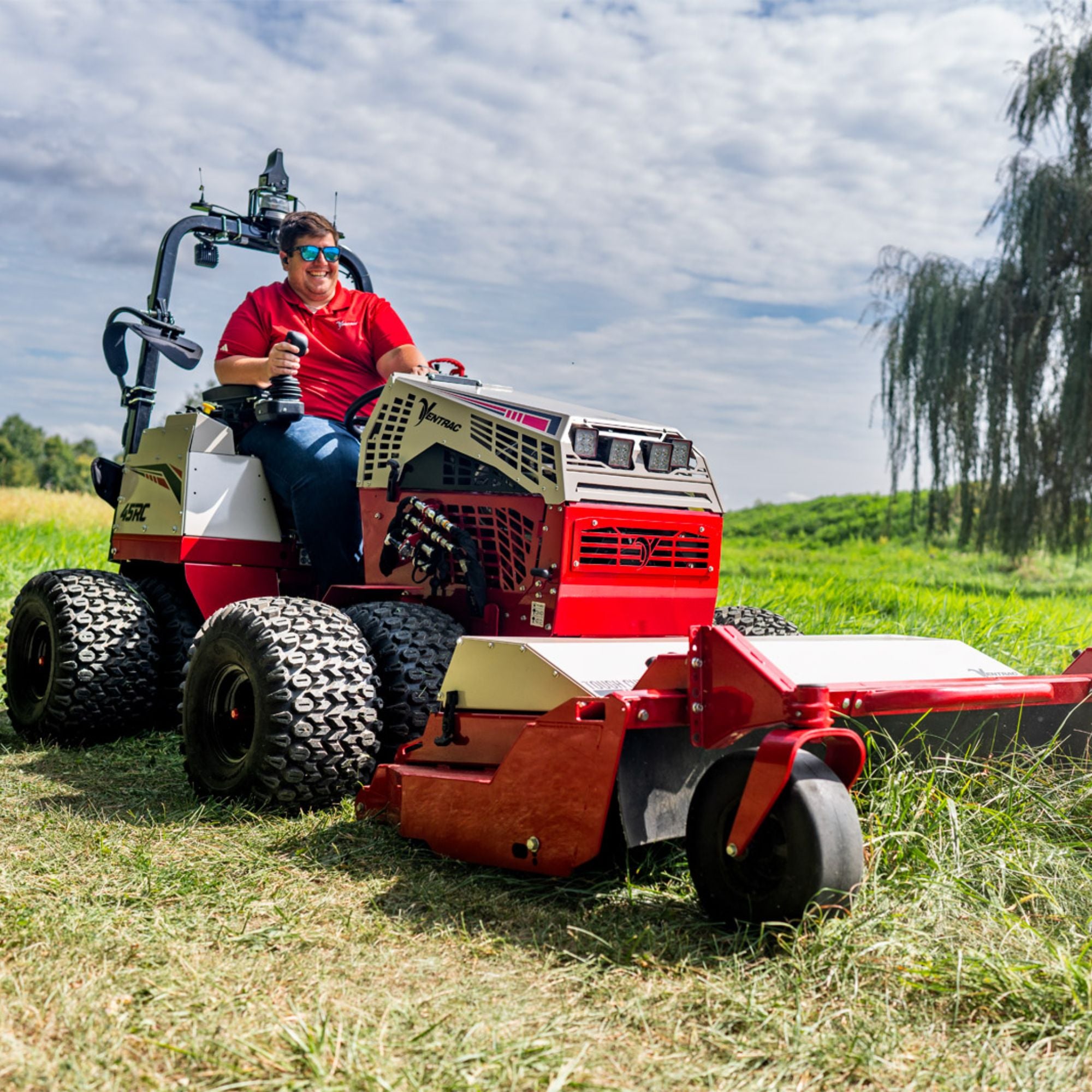 Ventrac 45RCN | Remote Control | Tractor | Kubota WG972 EFI Engine