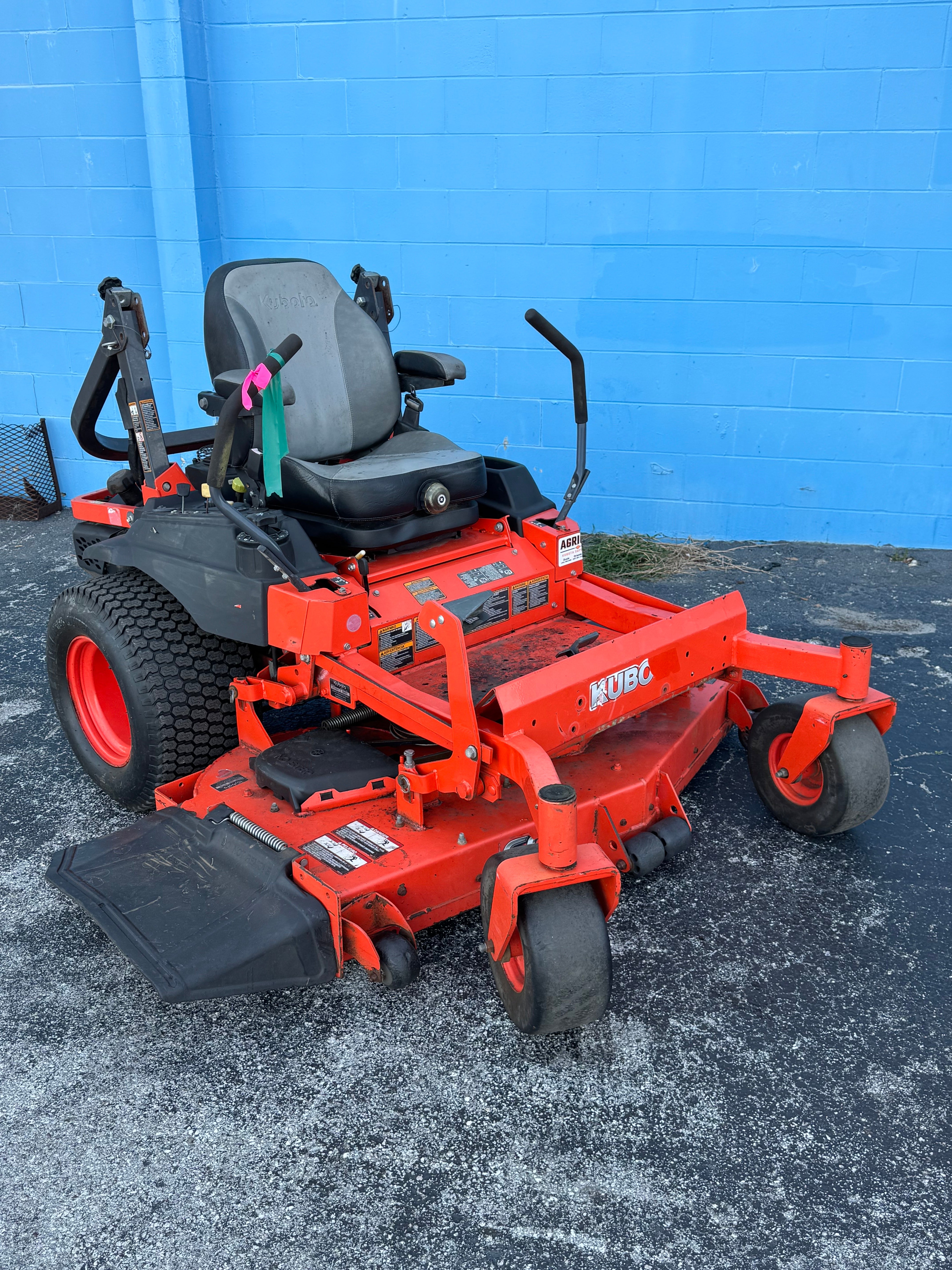 Kubota Z725KH | 60" | 27hp Kohler | Zero Turn Mower - USED